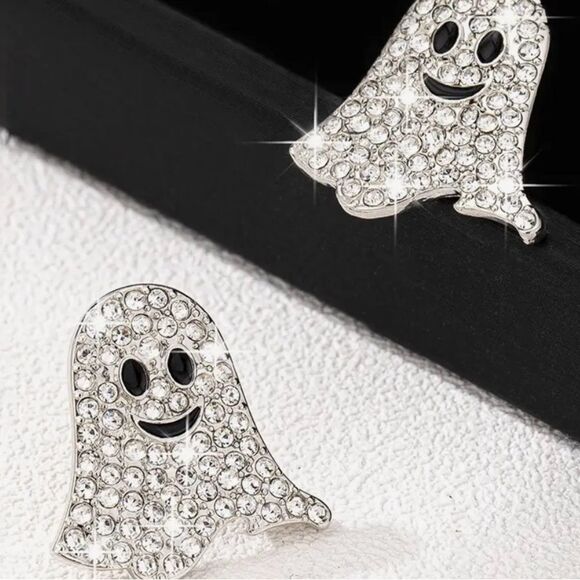 👻 Betsey Johnson Silver Sparkling Ghost Earrings 👻 - Picture 2 of 8